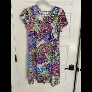 Short sleeve dress, multi colored. Excellent condition. Size small